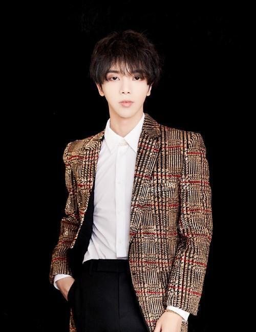 杭州歌手爆料视频最新消息,揭秘娱乐圈不为人知的一面 第3张 杭州歌手爆料视频最新消息,揭秘娱乐圈不为人知的一面 第3张